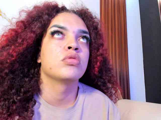 KarineWine Sex Cam Show