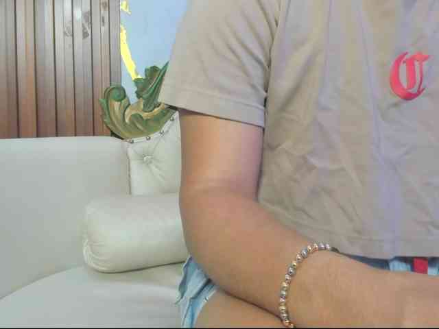 KarineWine Live Webcam on BongaCams