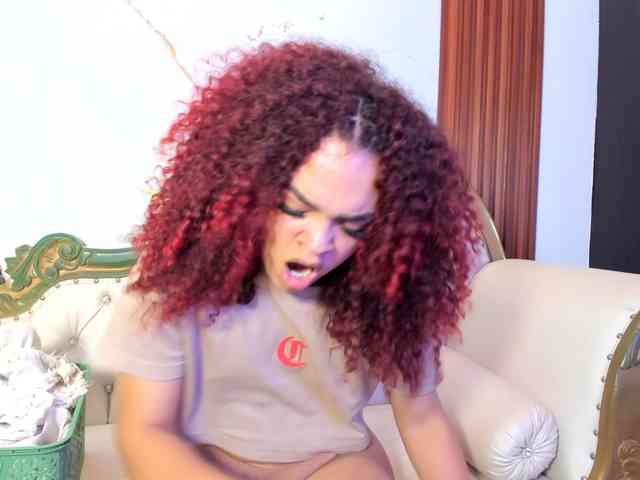KarineWine Sex Cam Show