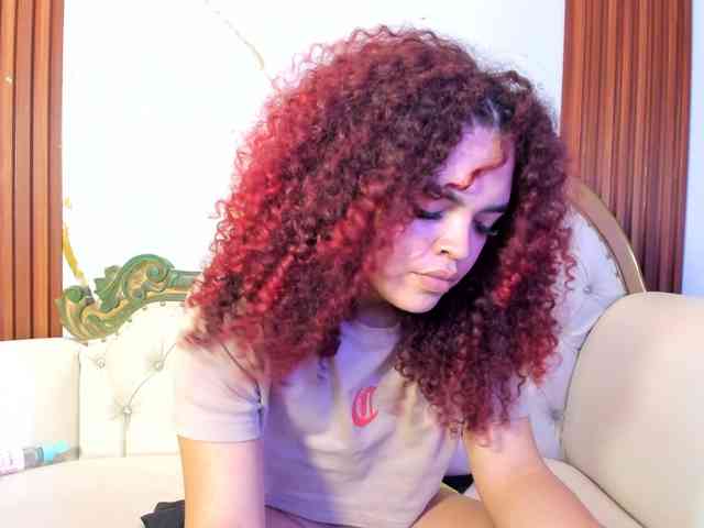 KarineWine Sex Cam Show