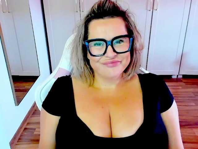 perfectDIANA live cam on BongaCams