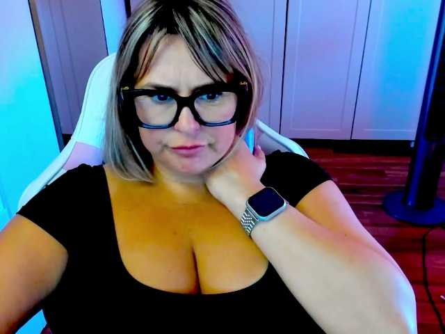 perfectDIANA live cam on BongaCams