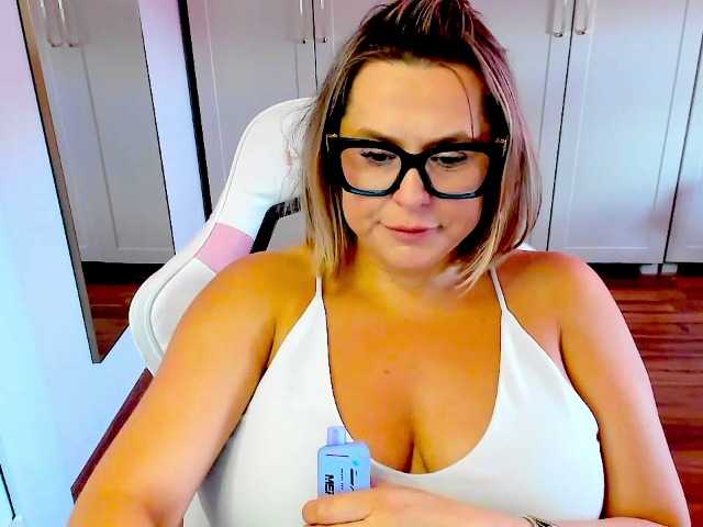 perfectDIANA live cam on BongaCams