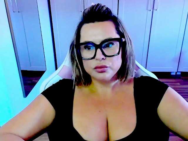 perfectDIANA live cam on BongaCams