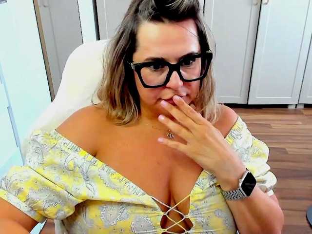 perfectDIANA live cam on BongaCams