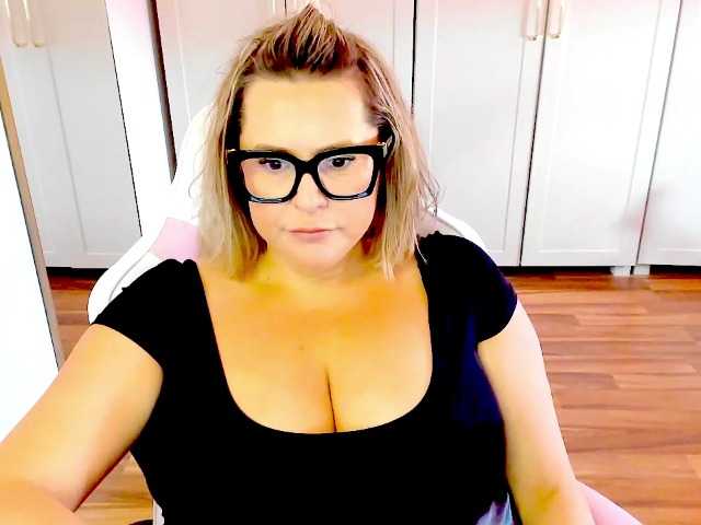 perfectDIANA live cam on BongaCams