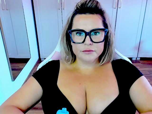 perfectDIANA live cam on BongaCams