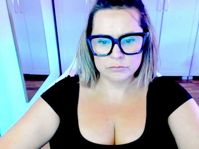 perfectDIANA live cam on BongaCams