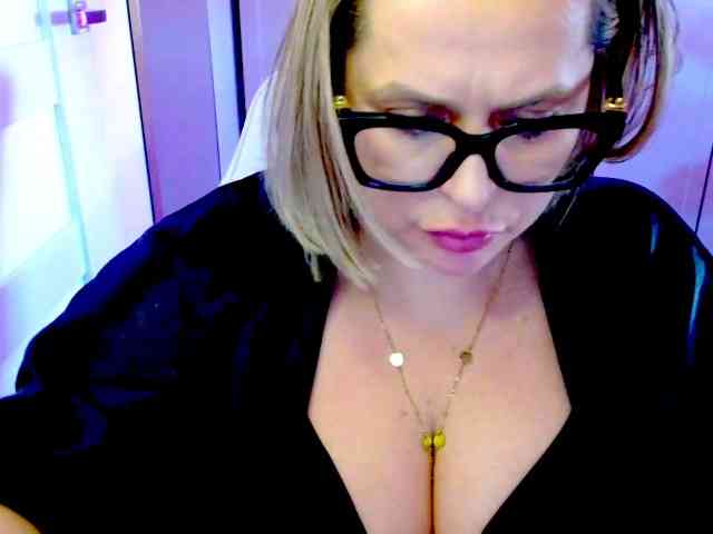 perfectDIANA Live Webcam on BongaCams