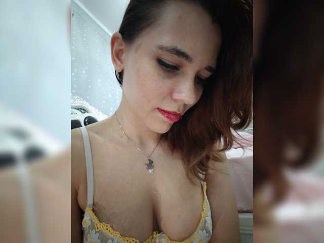 Kitteen live cam on BongaCams