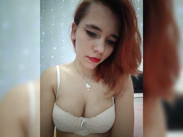 Kitteen live cam on BongaCams