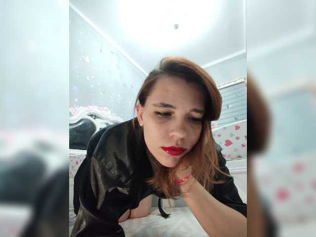 Kitteen live cam on BongaCams