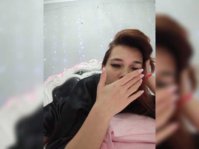 Kitteen live cam on BongaCams
