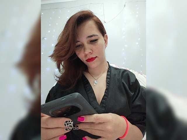 Kitteen live cam on BongaCams