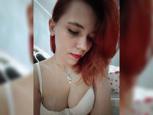 Kitteen live cam on BongaCams
