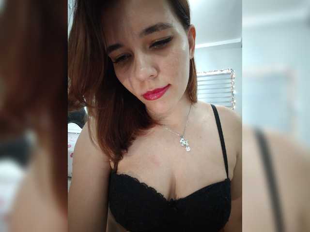 Kitteen live cam on BongaCams