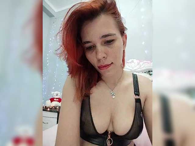 Kitteen live cam on BongaCams