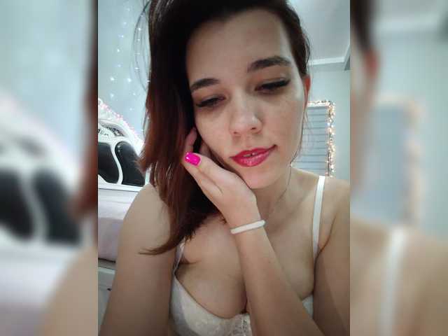 Kitteen live cam on BongaCams