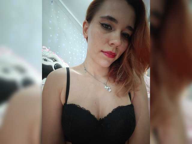 Kitteen live webcam show