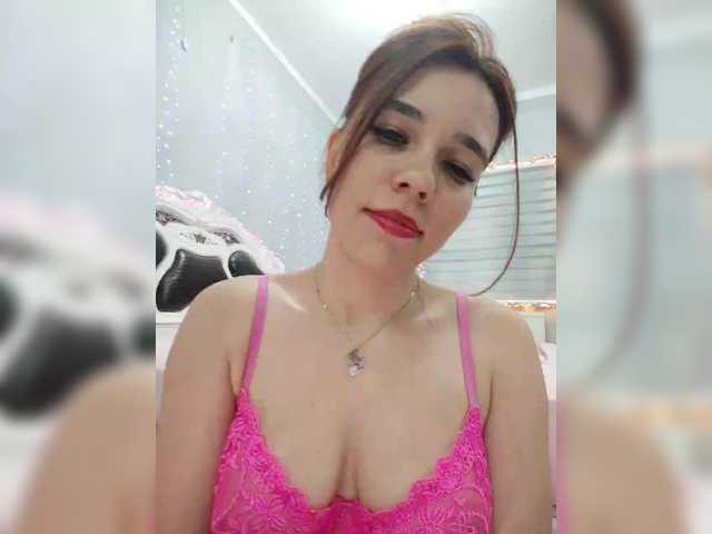 Kitteen live cam on BongaCams