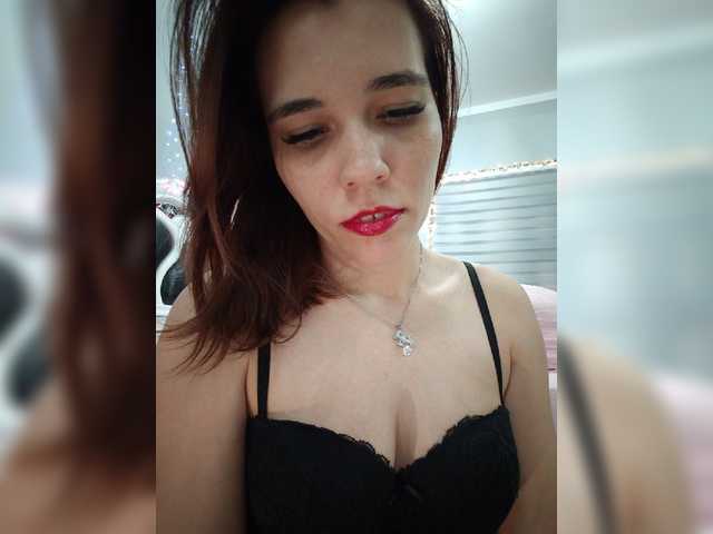 Kitteen live cam on BongaCams