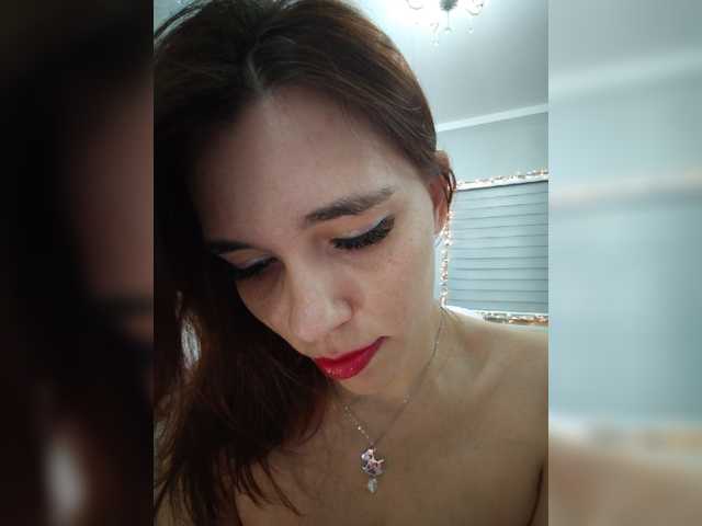 Kitteen live cam on BongaCams