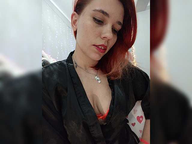 Kitteen live cam on BongaCams