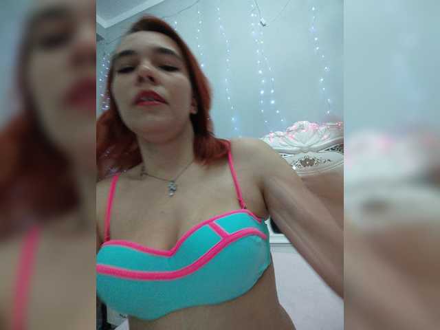 Kitteen live cam on BongaCams