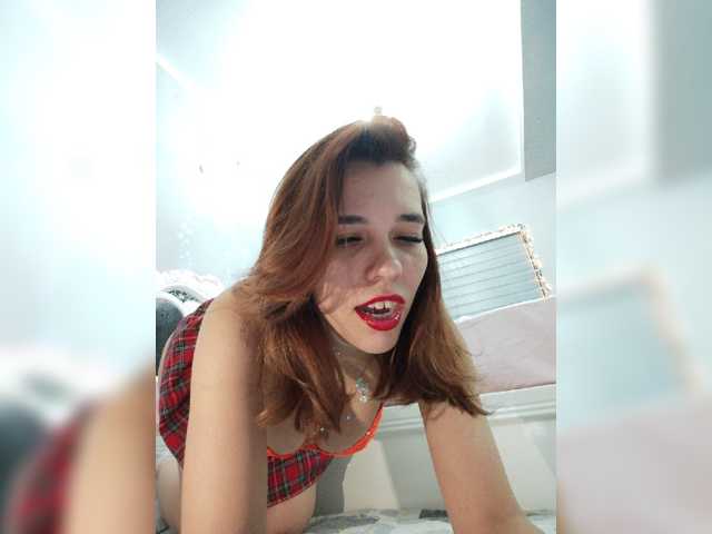 Kitteen live cam on BongaCams