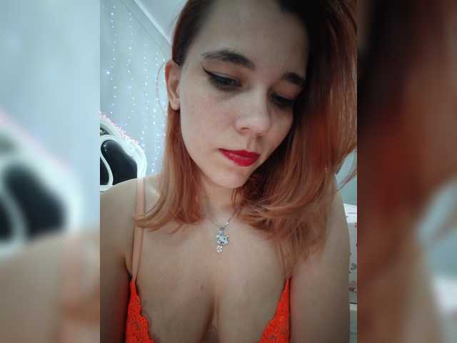 Kitteen live cam on BongaCams