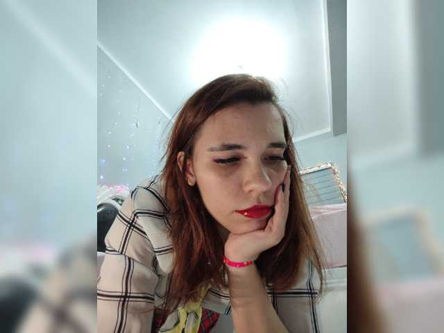 Kitteen, live now on BongaCams