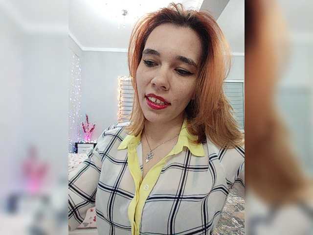 Kitteen's BongaCams show and profile