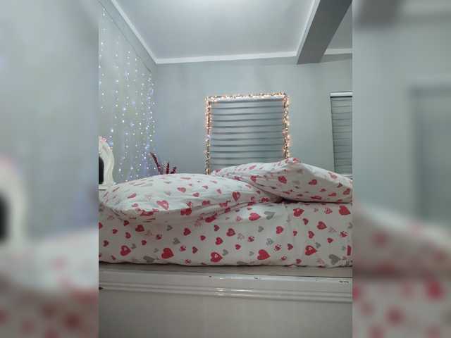 Kitteen live cam on BongaCams