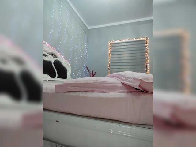 Kitteen live cam on BongaCams