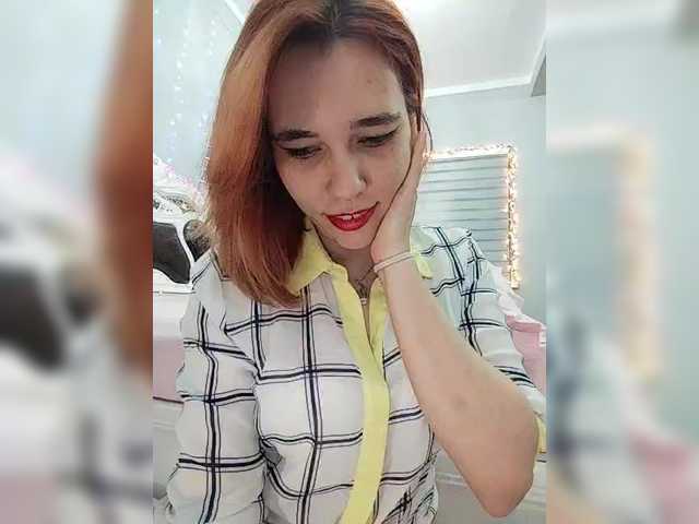 Kitteen's BongaCams show and profile