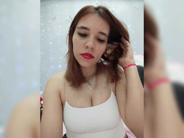 Kitteen live cam on BongaCams