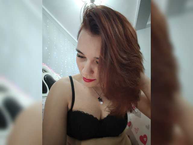 Kitteen live cam on BongaCams