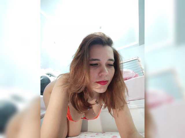 Kitteen live cam on BongaCams