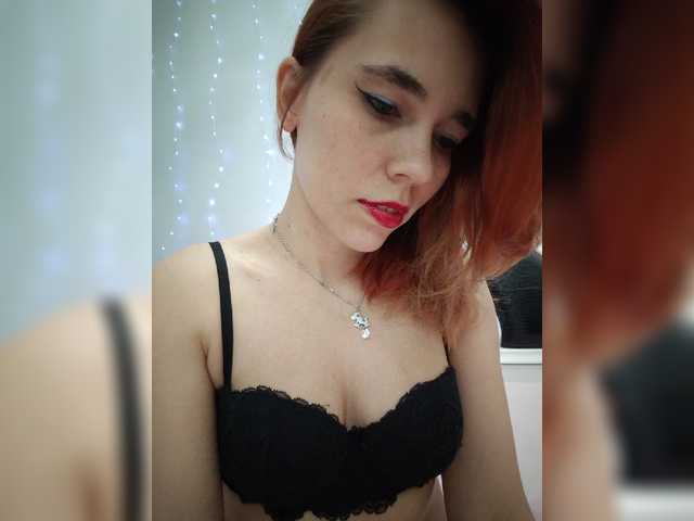Kitteen live webcam show