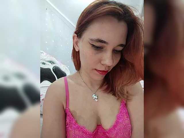 Kitteen live cam on BongaCams