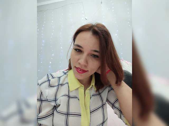 Kitteen live cam on BongaCams