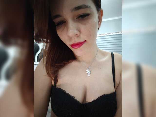 Kitteen live cam on BongaCams