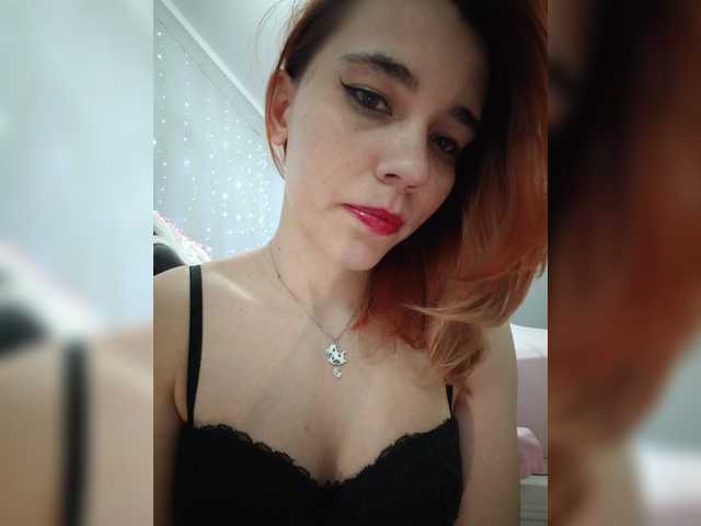 Kitteen live cam on BongaCams