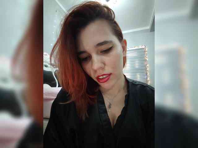 Kitteen Sex Cam Show
