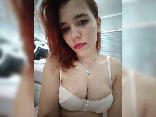 Kitteen Sex Cam Show
