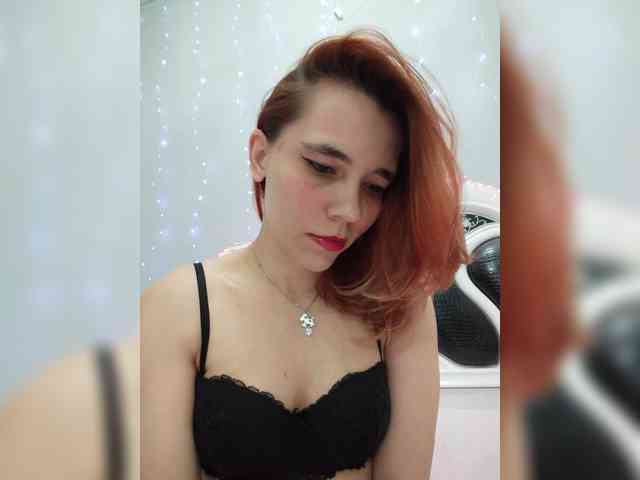 Kitteen Sex Cam Show