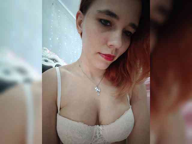 Kitteen Sex Cam Show