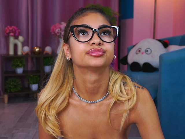 AshaYuva live cam on BongaCams