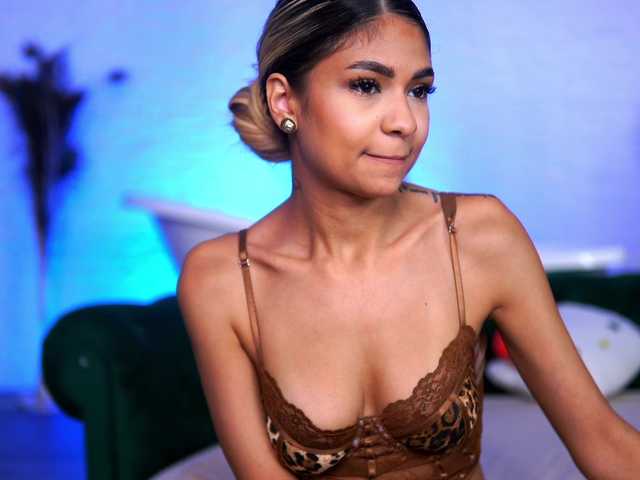 AshaYuva live cam on BongaCams