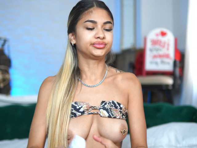 AshaYuva live cam on BongaCams